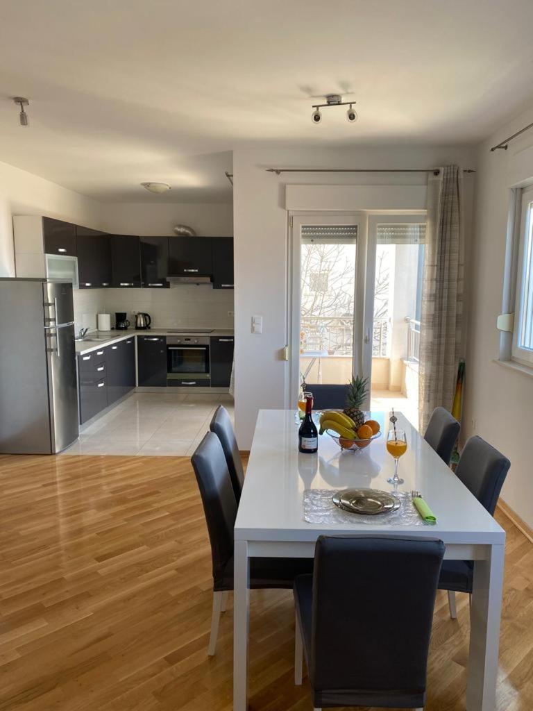 Appartement Dina à Trogir Extérieur photo